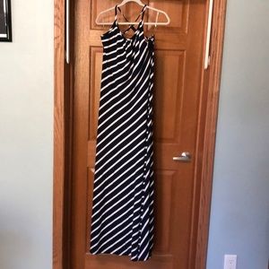 Maurice’s blue & white crisscross strap back maxi dress. XL
